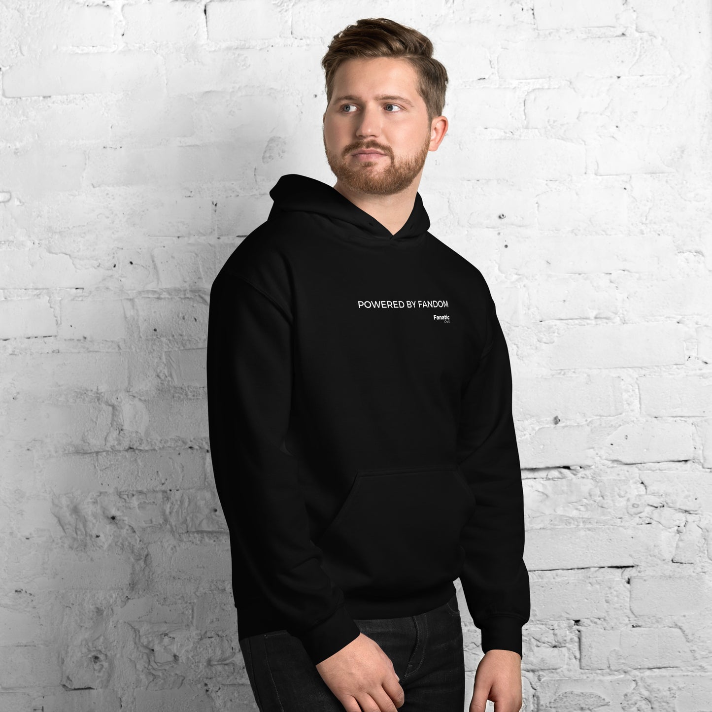 „Powered by Fandom“ Unisex Kapuzenpullover