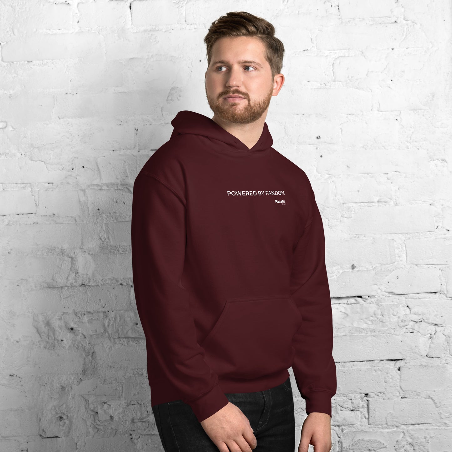 „Powered by Fandom“ Unisex Kapuzenpullover